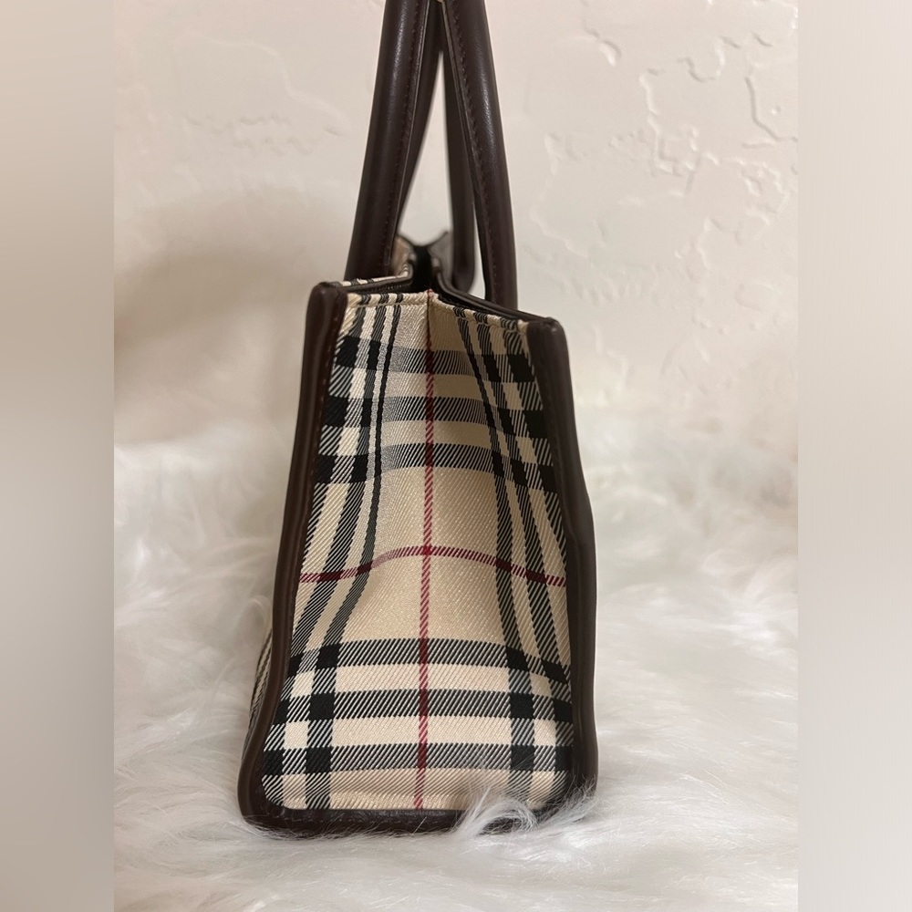 Burberry Nova Check Tote Bag - Picture 10 of 17